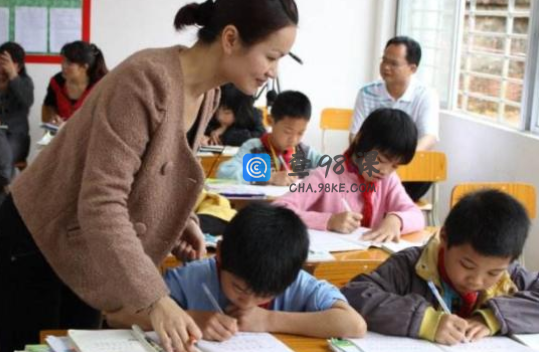 通知：教师队伍迎来调整，部分老师或被取消任教资格