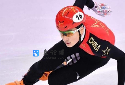 冬奥选手夺金后还在“连夜补交作业”，却被老师移出群聊！