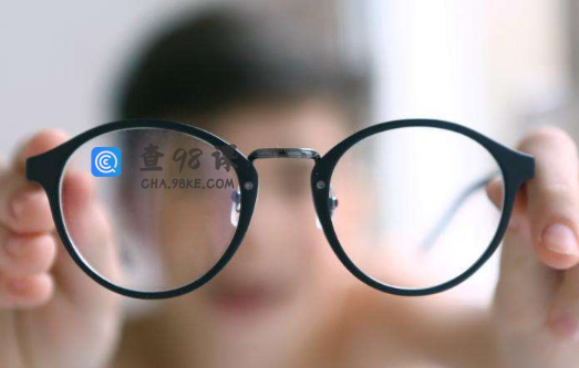 近视不能报的专业，成绩再好也不行！第三种太可惜了！