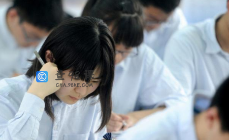 为什么说千万别学临床医学？学临床医学的女生后悔吗？