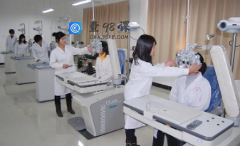 眼视光医学专业学什么，毕业后能干什么？